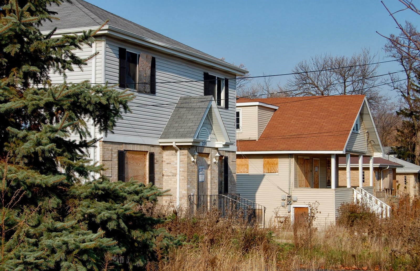 Bensenville vacant homes 3 Chicago Gang History