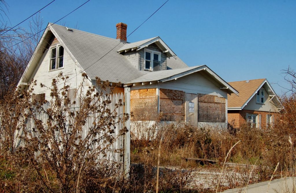 Bensenville vacant homes 4 Chicago Gang History